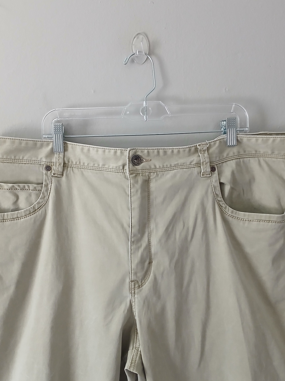 Tommy Bahama Men's Size 48 x 30 Boracay Chino 5 Pocket Flat Front Khaki Pants - Picture 3 of 15